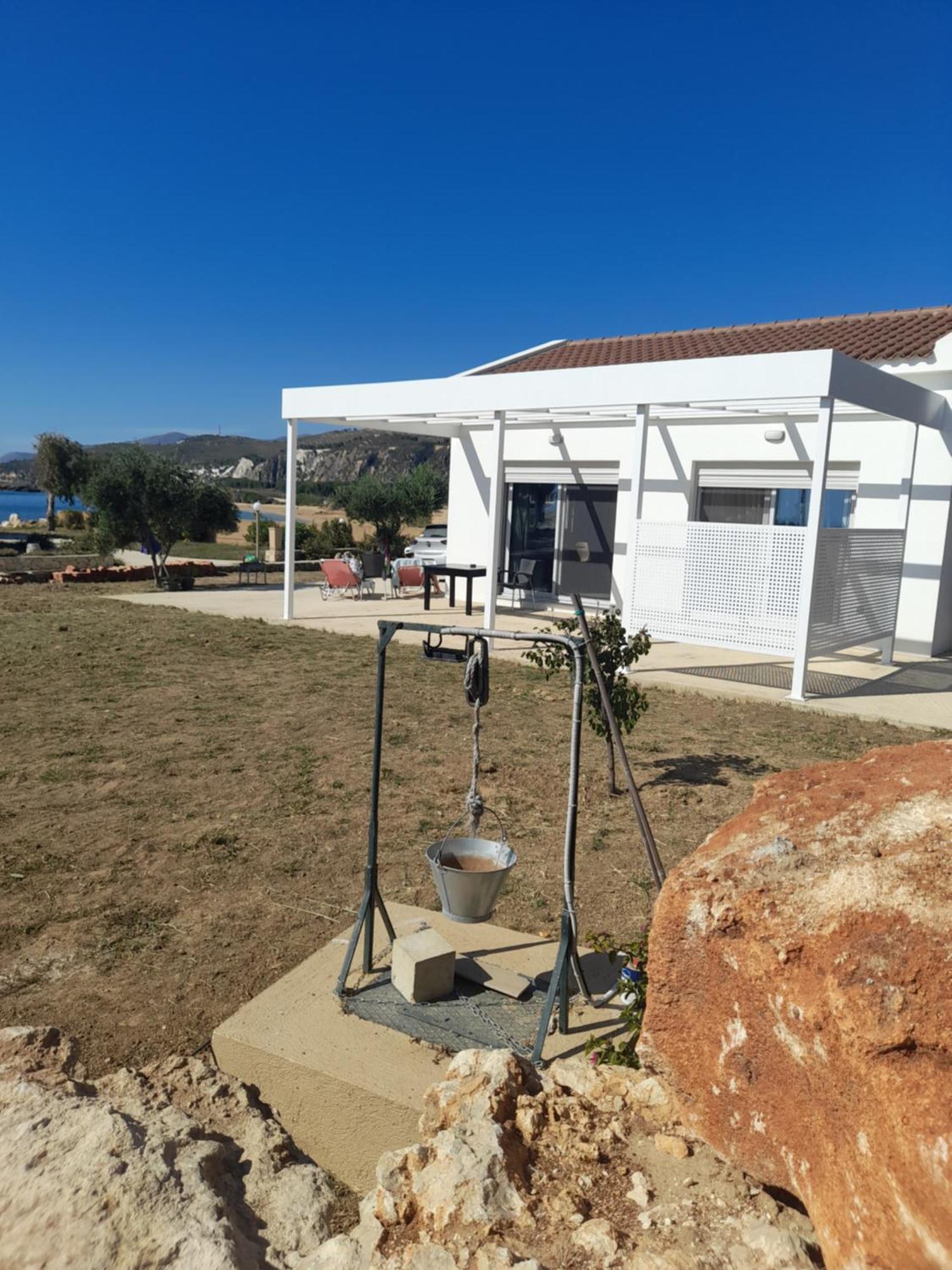 Minies Beach Villas Miniá Kültér fotó
